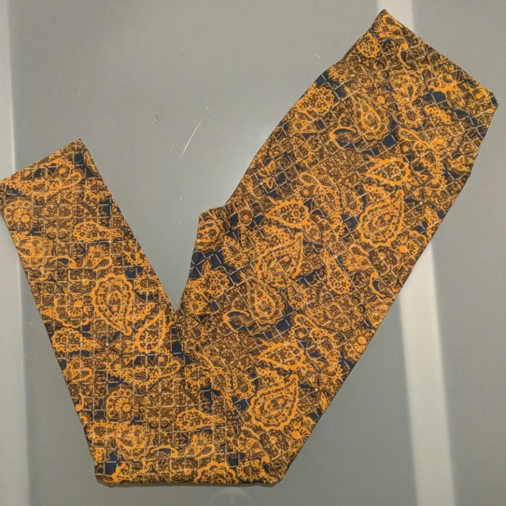 NWOT Lularoe Leggings